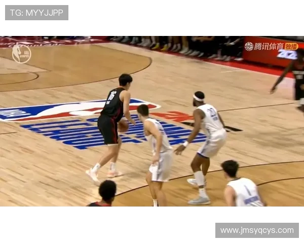 杨瀚森精准击地妙传 西索科轻松跟进双手暴扣点燃全场气氛 杨瀚森精准击地妙传 西索科轻松跟进双手暴扣点燃全场气氛